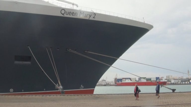 La majestuosa RMS Queen Mary sorprende con su impresionante eslora